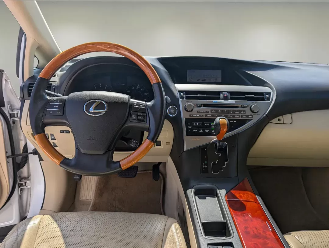 2010 Lexus RX 350 (2T2BK1BA6AC) with an Gas V6 3.5L/211 engine, 6-Speed Automatic w/OD Sequential-Shift transmission, located at 3959 U.S. 80 W, Phenix City, AL, 36870, (334) 297-4885, 32.469296, -85.135185 - 2010 Lexus RX 350 - Photo#12