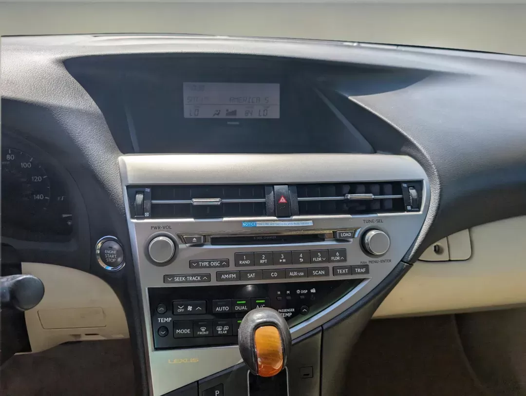 2010 Lexus RX 350 (2T2BK1BA6AC) with an Gas V6 3.5L/211 engine, 6-Speed Automatic w/OD Sequential-Shift transmission, located at 3959 U.S. 80 W, Phenix City, AL, 36870, (334) 297-4885, 32.469296, -85.135185 - 2010 Lexus RX 350 - Photo#15