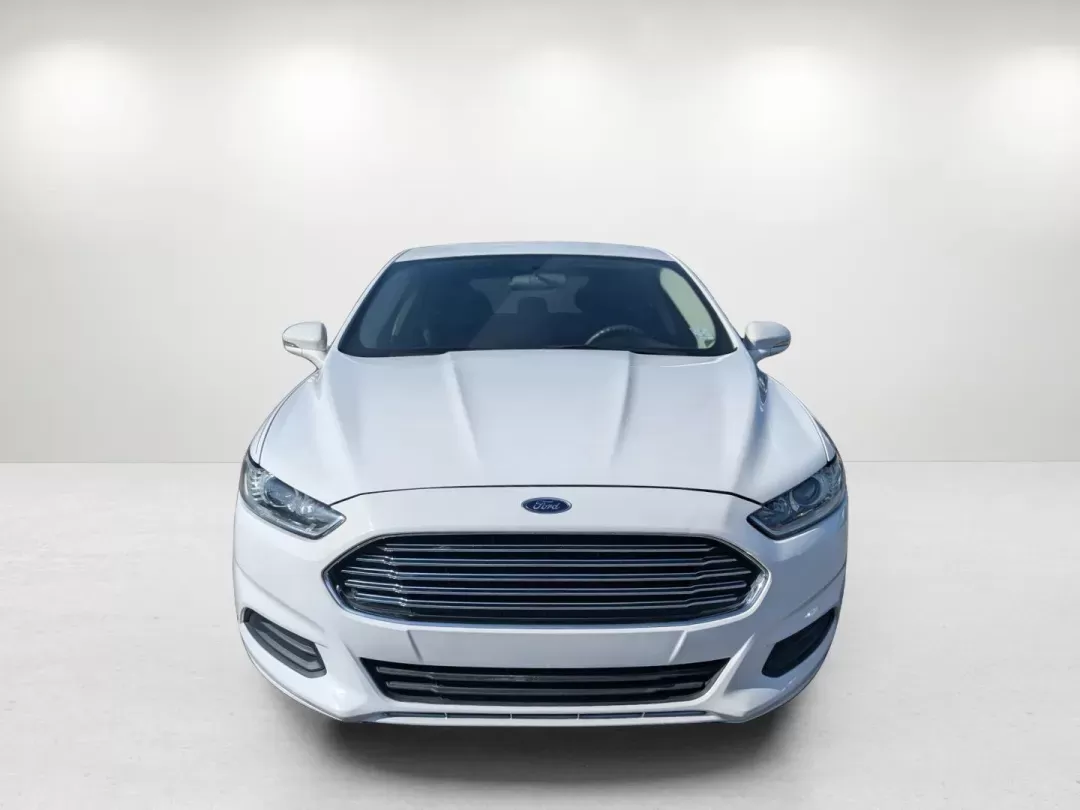 2016 Ford Fusion SE (1FA6P0H72G5) with an Regular Unleaded I-4 2.5 L/152 engine, 6-Speed Automatic w/OD transmission, located at 521 Old Farm Lane Rd, Prattville, AL, 36066, (334) 325-1505, 32.482460, -86.416367 - 2016 Ford Fusion SE - Photo#1