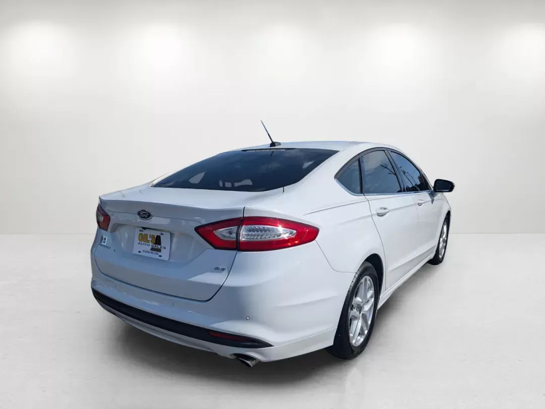 2016 Ford Fusion SE (1FA6P0H72G5) with an Regular Unleaded I-4 2.5 L/152 engine, 6-Speed Automatic w/OD transmission, located at 521 Old Farm Lane Rd, Prattville, AL, 36066, (334) 325-1505, 32.482460, -86.416367 - 2016 Ford Fusion SE - Photo#4