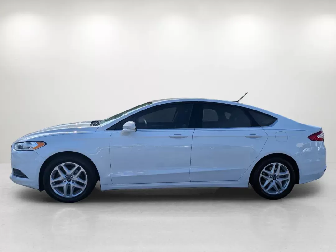 2016 Ford Fusion SE (1FA6P0H72G5) with an Regular Unleaded I-4 2.5 L/152 engine, 6-Speed Automatic w/OD transmission, located at 521 Old Farm Lane Rd, Prattville, AL, 36066, (334) 325-1505, 32.482460, -86.416367 - 2016 Ford Fusion SE - Photo#7