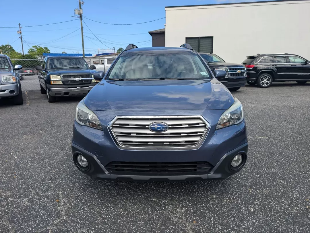 2015 /Warm Ivory Subaru Outback 2.5i Premium (4S4BSBDC1F3) with an Regular Unleaded H-4 2.5 L/152 engine, 6-Speed CVT w/OD transmission, located at 3959 U.S. 80 W, Phenix City, AL, 36870, (334) 297-4885, 32.469296, -85.135185 - 2015 Subaru Outback 2.5i Premium - Photo#1