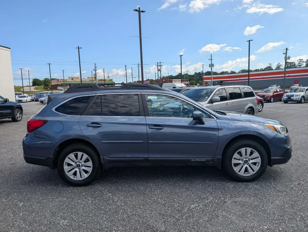 2015 /Warm Ivory Subaru Outback 2.5i Premium (4S4BSBDC1F3) with an Regular Unleaded H-4 2.5 L/152 engine, 6-Speed CVT w/OD transmission, located at 3959 U.S. 80 W, Phenix City, AL, 36870, (334) 297-4885, 32.469296, -85.135185 - 2015 Subaru Outback 2.5i Premium - Photo#3