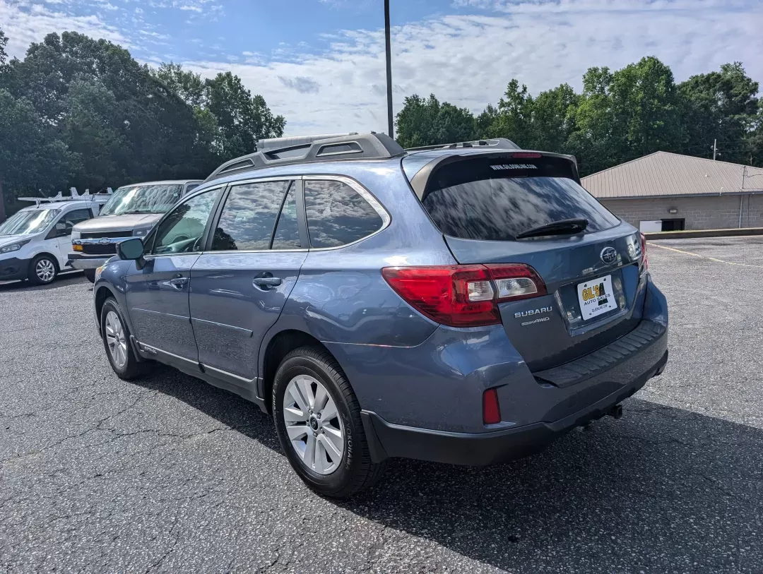 2015 /Warm Ivory Subaru Outback 2.5i Premium (4S4BSBDC1F3) with an Regular Unleaded H-4 2.5 L/152 engine, 6-Speed CVT w/OD transmission, located at 3959 U.S. 80 W, Phenix City, AL, 36870, (334) 297-4885, 32.469296, -85.135185 - 2015 Subaru Outback 2.5i Premium - Photo#6