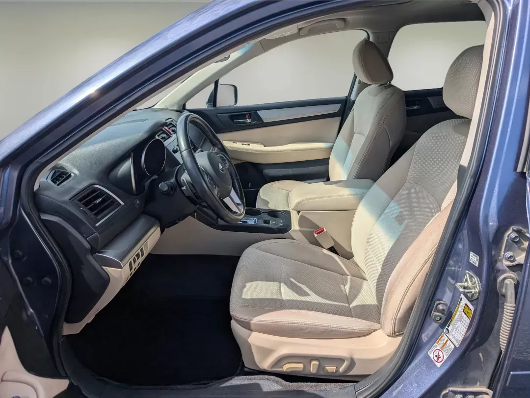 2015 /Warm Ivory Subaru Outback 2.5i Premium (4S4BSBDC1F3) with an Regular Unleaded H-4 2.5 L/152 engine, 6-Speed CVT w/OD transmission, located at 1430 Gateway Drive, Opelika, AL, 36801, (334) 239-0944, 32.637871, -85.409790 - 2015 Subaru Outback 2.5i Premium - Photo#9