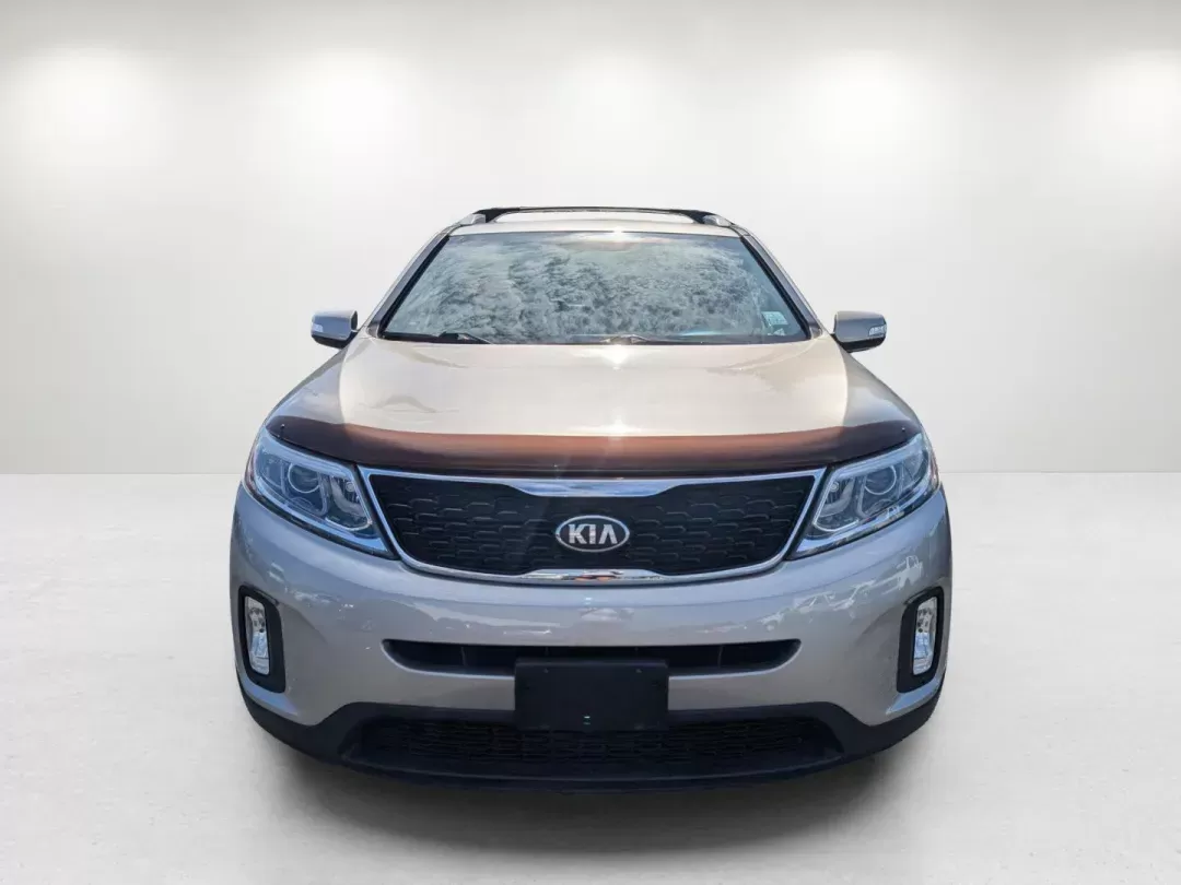 2014 /Beige Kia Sorento LX (5XYKT4A69EG) with an Regular Unleaded I-4 2.4 L/144 engine, 6-Speed Automatic w/OD transmission, located at 3959 U.S. 80 W, Phenix City, AL, 36870, (334) 297-4885, 32.469296, -85.135185 - 2014 Kia Sorento LX - Photo#1