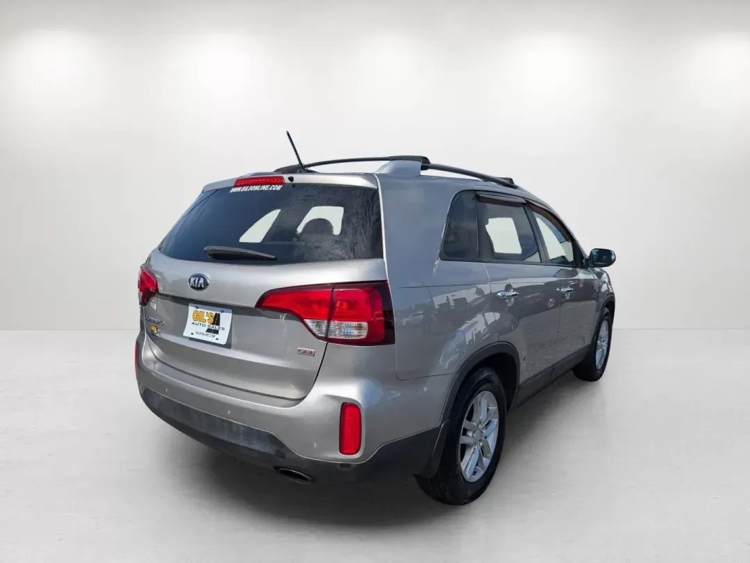 2014 /Beige Kia Sorento LX (5XYKT4A69EG) with an Regular Unleaded I-4 2.4 L/144 engine, 6-Speed Automatic w/OD transmission, located at 3959 U.S. 80 W, Phenix City, AL, 36870, (334) 297-4885, 32.469296, -85.135185 - 2014 Kia Sorento LX - Photo#4