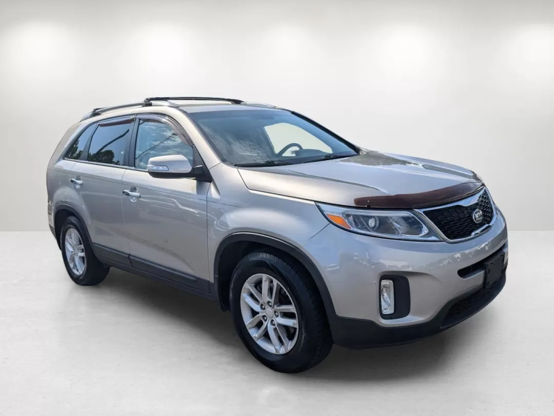 2014 /Beige Kia Sorento LX (5XYKT4A69EG) with an Other engine, located at 7000 Northlake Connector, Columbus, GA, 31904, (706) 987-8085, 32.524975, -84.978134 - ### Experience Versatility with the 2014 Kia Sorento LX Perfect for Your Family Adventures!<br /> <br /> Looking for a reliable and spacious SUV that can keep up with your family's active lifestyle? Look no further than this stunning 2014 Kia Sorento LX, available now at Gils Auto - Phenix City #2. - Photo#2