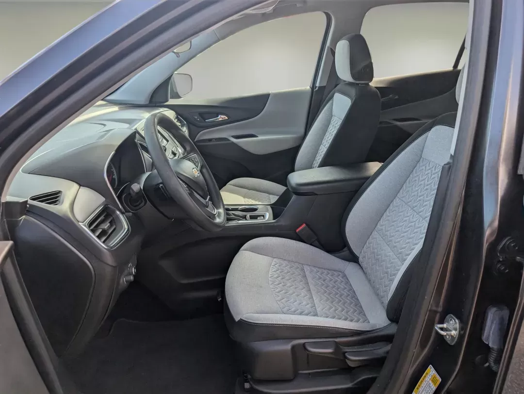 2022 /Medium Ash Gray Chevrolet Equinox LS (2GNAXHEV8N6) with an Turbocharged Gas I4 1.5L/92 engine, 6-Speed Automatic transmission, located at 3959 U.S. 80 W, Phenix City, AL, 36870, (334) 297-4885, 32.469296, -85.135185 - 2022 Chevrolet Equinox LS - Photo#9