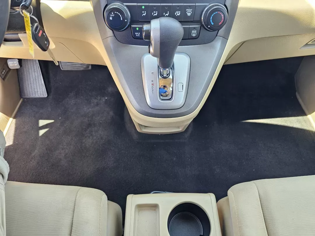 2010 /Ivory Honda CR-V LX (5J6RE3H36AL) with an Gas I4 2.4L/144 engine, 5-Speed Automatic transmission, located at 521 Old Farm Lane Rd, Prattville, AL, 36066, (334) 325-1505, 32.482460, -86.416367 - 2010 Honda CR-V LX - Photo#14