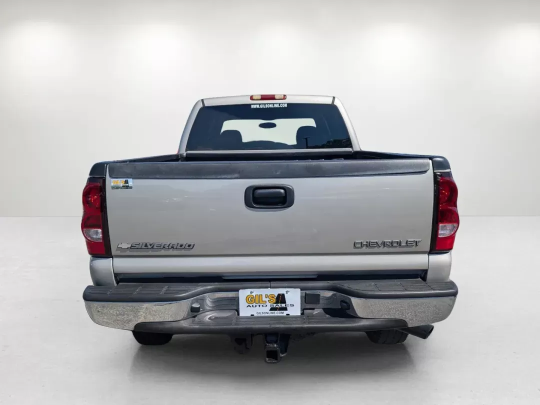 2004 /Dark Charcoal Chevrolet Silverado 2500HD LS (1GCHK23U64F) with an Gas V8 6.0L/364 engine, 4-Speed HD Automatic w/OD transmission, located at 3959 U.S. 80 W, Phenix City, AL, 36870, (334) 297-4885, 32.469296, -85.135185 - 2004 Chevrolet Silverado 2500HD LS - Photo#5