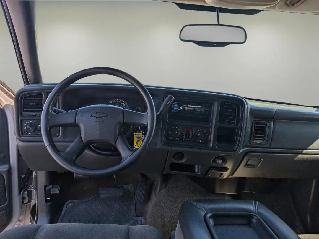 2004 /Dark Charcoal Chevrolet Silverado 2500HD LS (1GCHK23U64F) with an Gas V8 6.0L/364 engine, 4-Speed HD Automatic w/OD transmission, located at 3959 U.S. 80 W, Phenix City, AL, 36870, (334) 297-4885, 32.469296, -85.135185 - 2004 Chevrolet Silverado 2500HD LS - Photo#14