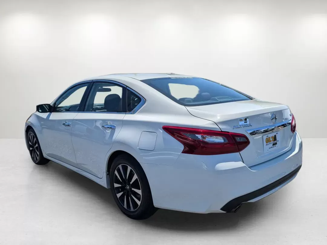 2018 /Charcoal Nissan Altima 2.5 SV (1N4AL3AP8JC) with an Regular Unleaded I-4 2.5 L/152 engine, 1-Speed CVT w/OD transmission, located at 3959 U.S. 80 W, Phenix City, AL, 36870, (334) 297-4885, 32.469296, -85.135185 - 2018 Nissan Altima 2.5 SV - Photo#7