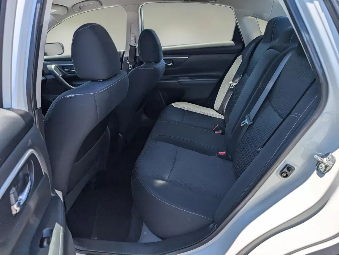2018 /Charcoal Nissan Altima 2.5 SV (1N4AL3AP8JC) with an Regular Unleaded I-4 2.5 L/152 engine, 1-Speed CVT w/OD transmission, located at 3959 U.S. 80 W, Phenix City, AL, 36870, (334) 297-4885, 32.469296, -85.135185 - 2018 Nissan Altima 2.5 SV - Photo#11