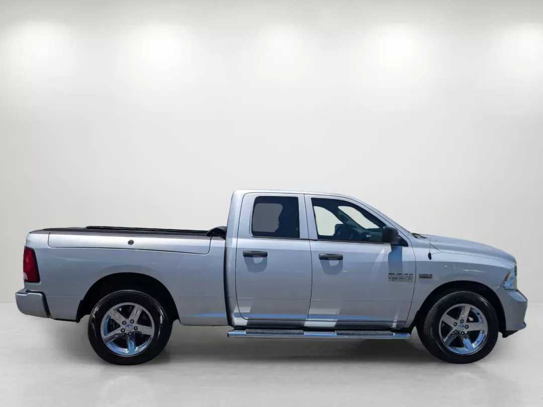 2015 /Diesel Gray/Black Ram 1500 Express (1C6RR6FT2FS) with an Regular Unleaded V-8 5.7 L/345 engine, 8-Speed Automatic w/OD transmission, located at 3959 U.S. 80 W, Phenix City, AL, 36870, (334) 297-4885, 32.469296, -85.135185 - 2015 Ram 1500 Express - Photo#4