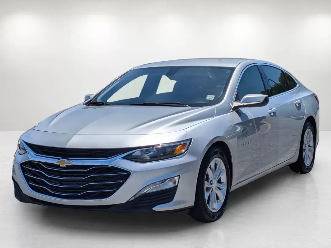 2020 /Jet Black Chevrolet Malibu LT (1G1ZD5ST5LF) with an Turbocharged Gas I4 1.5L/91 engine, 1-Speed Automatic transmission, located at 3959 U.S. 80 W, Phenix City, AL, 36870, (334) 297-4885, 32.469296, -85.135185 - 2020 Chevrolet Malibu LT - Photo#1