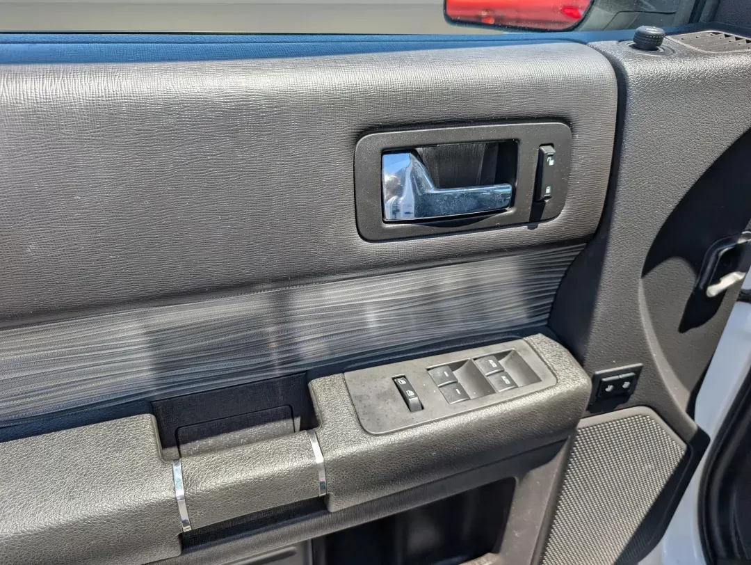 2019 Ford Flex SEL (2FMGK5C87KB) with an Regular Unleaded V-6 3.5 L/213 engine, 6-Speed Automatic w/OD transmission, located at 3959 U.S. 80 W, Phenix City, AL, 36870, (334) 297-4885, 32.469296, -85.135185 - 2019 Ford Flex SEL - Photo#9