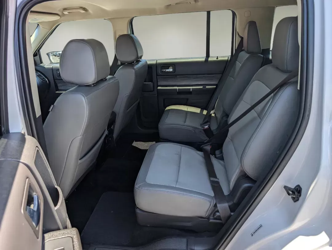 2019 Ford Flex SEL (2FMGK5C87KB) with an Regular Unleaded V-6 3.5 L/213 engine, 6-Speed Automatic w/OD transmission, located at 3959 U.S. 80 W, Phenix City, AL, 36870, (334) 297-4885, 32.469296, -85.135185 - 2019 Ford Flex SEL - Photo#11