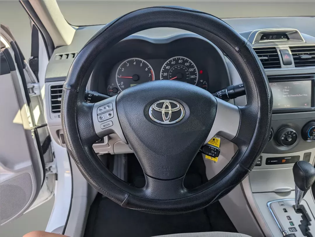 2013 Toyota Corolla LE Special Edition (2T1BU4EE2DC) with an Gas I4 1.8L/110 engine, 4-Speed Automatic transmission, located at 3959 U.S. 80 W, Phenix City, AL, 36870, (334) 297-4885, 32.469296, -85.135185 - 2013 Toyota Corolla LE Special Edition - Photo#15