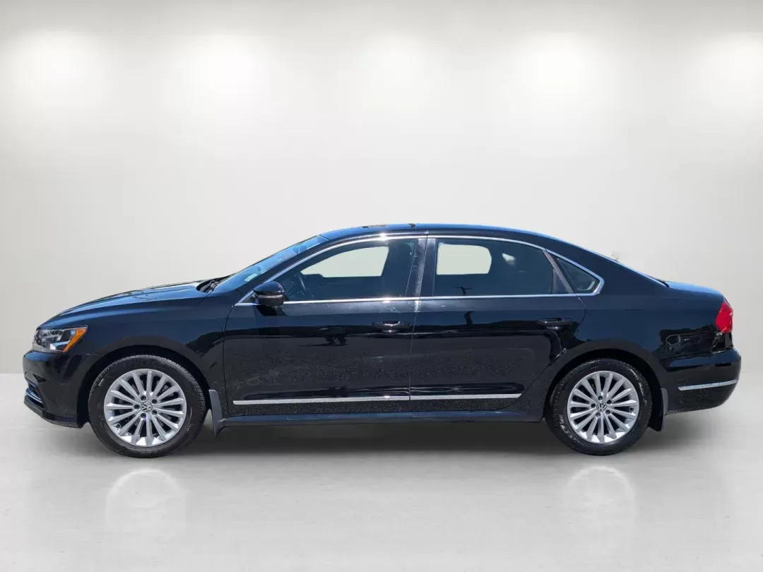 2016 Volkswagen Passat (1VWBT7A37GC) with an Intercooled Turbo Regular Unleaded I-4 1.8 L/110 engine, 6-Speed Automatic w/OD transmission, located at 3959 U.S. 80 W, Phenix City, AL, 36870, (334) 297-4885, 32.469296, -85.135185 - 2016 Volkswagen Passat - Photo#8