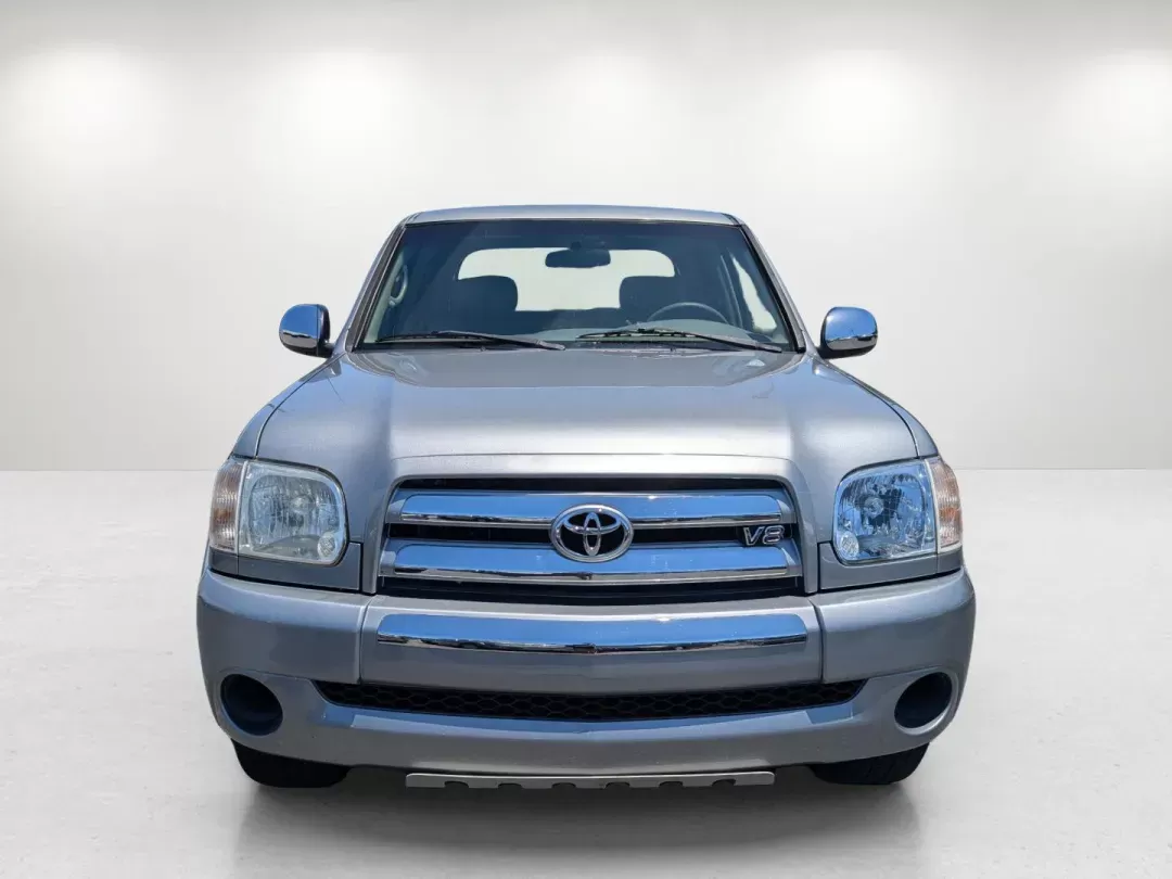 2006 Toyota Tundra SR5 (5TBET34156S) with an Gas V8 4.7L/285 engine, 5-Speed Automatic w/OD transmission, located at 3959 U.S. 80 W, Phenix City, AL, 36870, (334) 297-4885, 32.469296, -85.135185 - 2006 Toyota Tundra SR5 - Photo#2