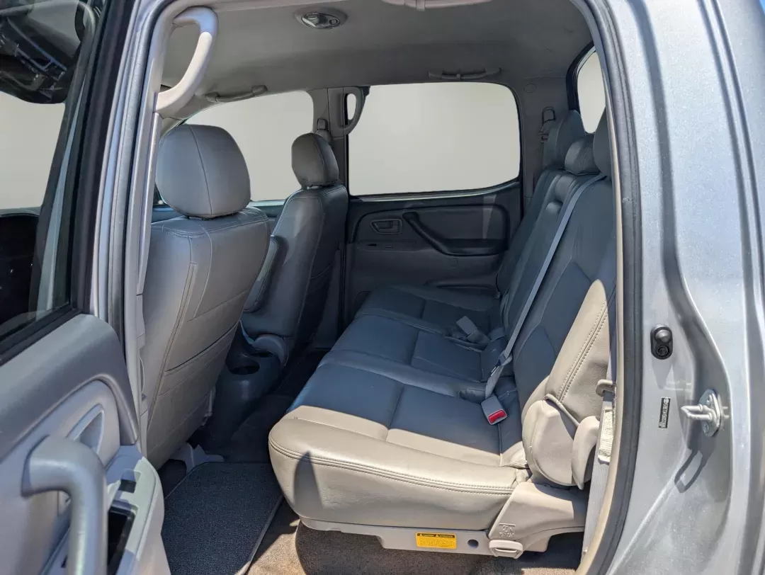 2006 Toyota Tundra SR5 (5TBET34156S) with an Gas V8 4.7L/285 engine, 5-Speed Automatic w/OD transmission, located at 3959 U.S. 80 W, Phenix City, AL, 36870, (334) 297-4885, 32.469296, -85.135185 - 2006 Toyota Tundra SR5 - Photo#11