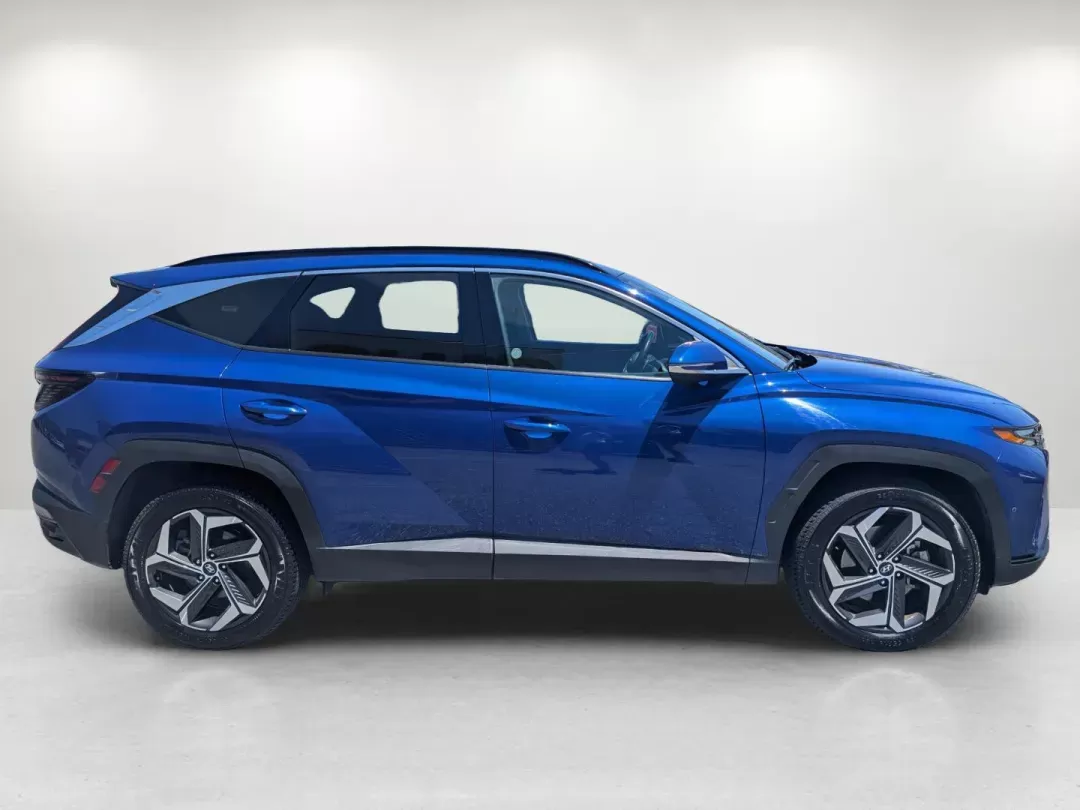 2023 /Black Hyundai Tucson Limited (5NMJECAE3PH) with an Regular Unleaded I-4 2.5 L/152 engine, 8-Speed Automatic w/OD transmission, located at 3959 U.S. 80 W, Phenix City, AL, 36870, (334) 297-4885, 32.469296, -85.135185 - 2023 Hyundai Tucson Limited - Photo#4