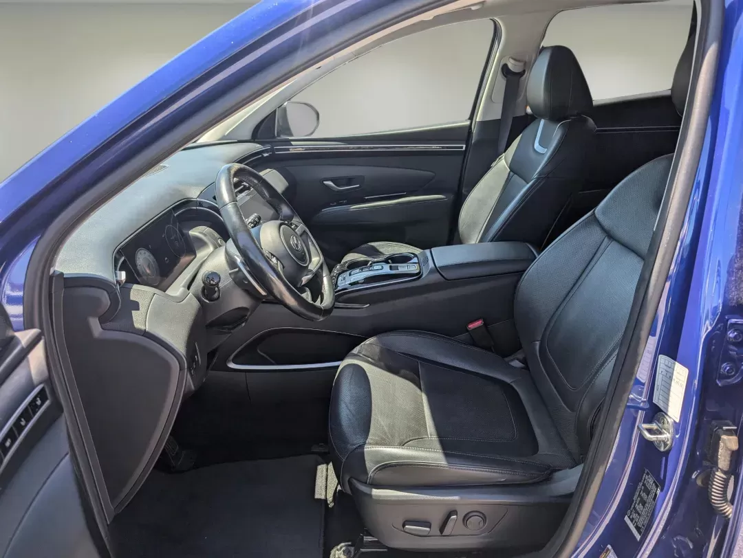 2023 /Black Hyundai Tucson Limited (5NMJECAE3PH) with an Regular Unleaded I-4 2.5 L/152 engine, 8-Speed Automatic w/OD transmission, located at 3959 U.S. 80 W, Phenix City, AL, 36870, (334) 297-4885, 32.469296, -85.135185 - 2023 Hyundai Tucson Limited - Photo#10