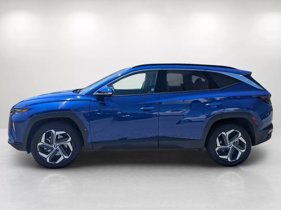 2023 /Black Hyundai Tucson Limited (5NMJECAE3PH) with an Other engine, located at 7000 Northlake Connector, Columbus, GA, 31904, (706) 987-8085, 32.524975, -84.978134 - Experience the ultimate in versatility and comfort with the 2023 Hyundai Tucson Limited, now available at Gils Auto, your reputable Buy Here Pay Here dealership in Opelika, AL. If you're a growing family looking for a reliable SUV or a budget-conscious buyer in need of a dependable ride, this vehicl - Photo#7