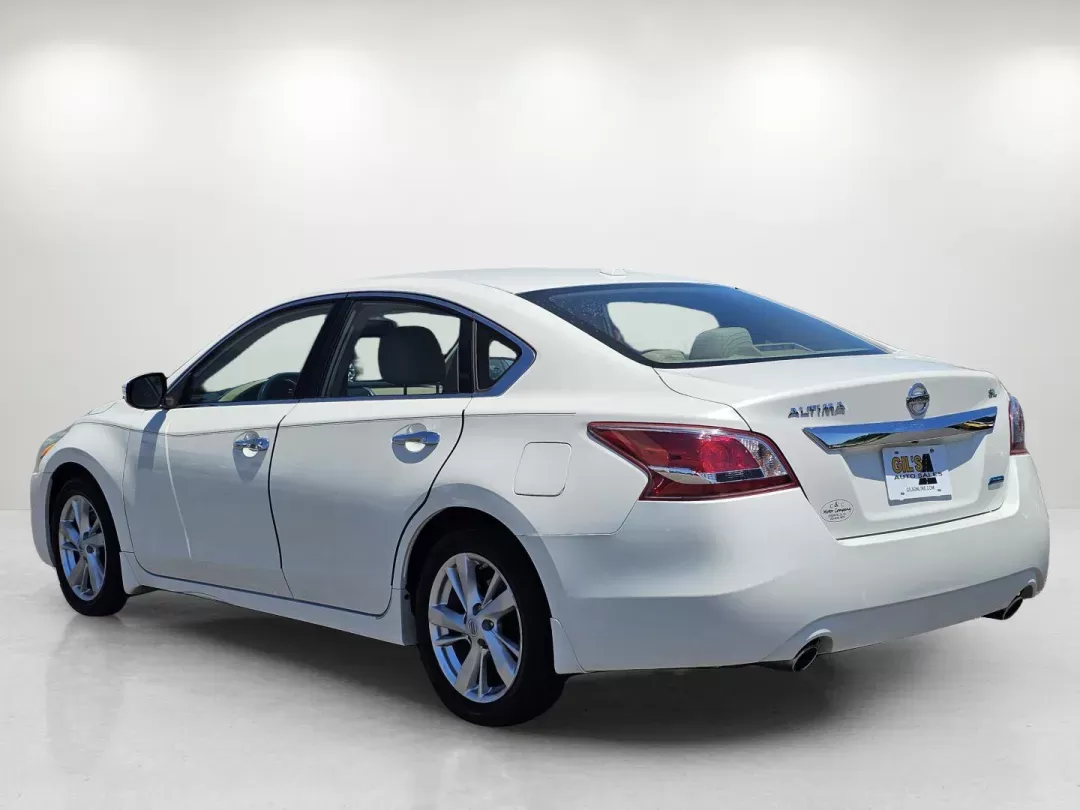 2013 /Beige Nissan Altima 2.5 SL (1N4AL3AP2DC) with an Gas I4 2.5L/152 engine, 1-Speed Continuously Variable Ratio transmission, located at 521 Old Farm Lane Rd, Prattville, AL, 36066, (334) 325-1505, 32.482460, -86.416367 - 2013 Nissan Altima 2.5 SL - Photo#7