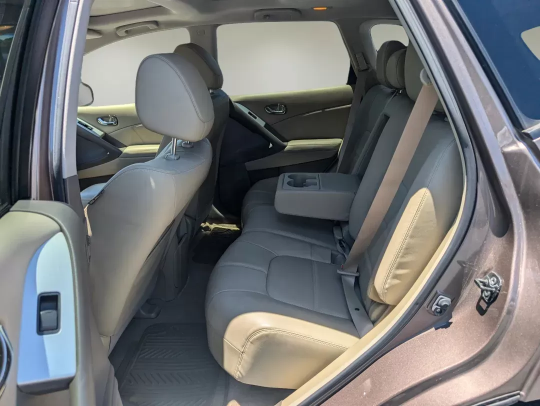 2013 /Beige Nissan Murano SL (JN8AZ1MW3DW) with an Gas V6 3.5L/ engine, 1-Speed Continuously Variable Ratio transmission, located at 3959 U.S. 80 W, Phenix City, AL, 36870, (334) 297-4885, 32.469296, -85.135185 - 2013 Nissan Murano SL - Photo#10