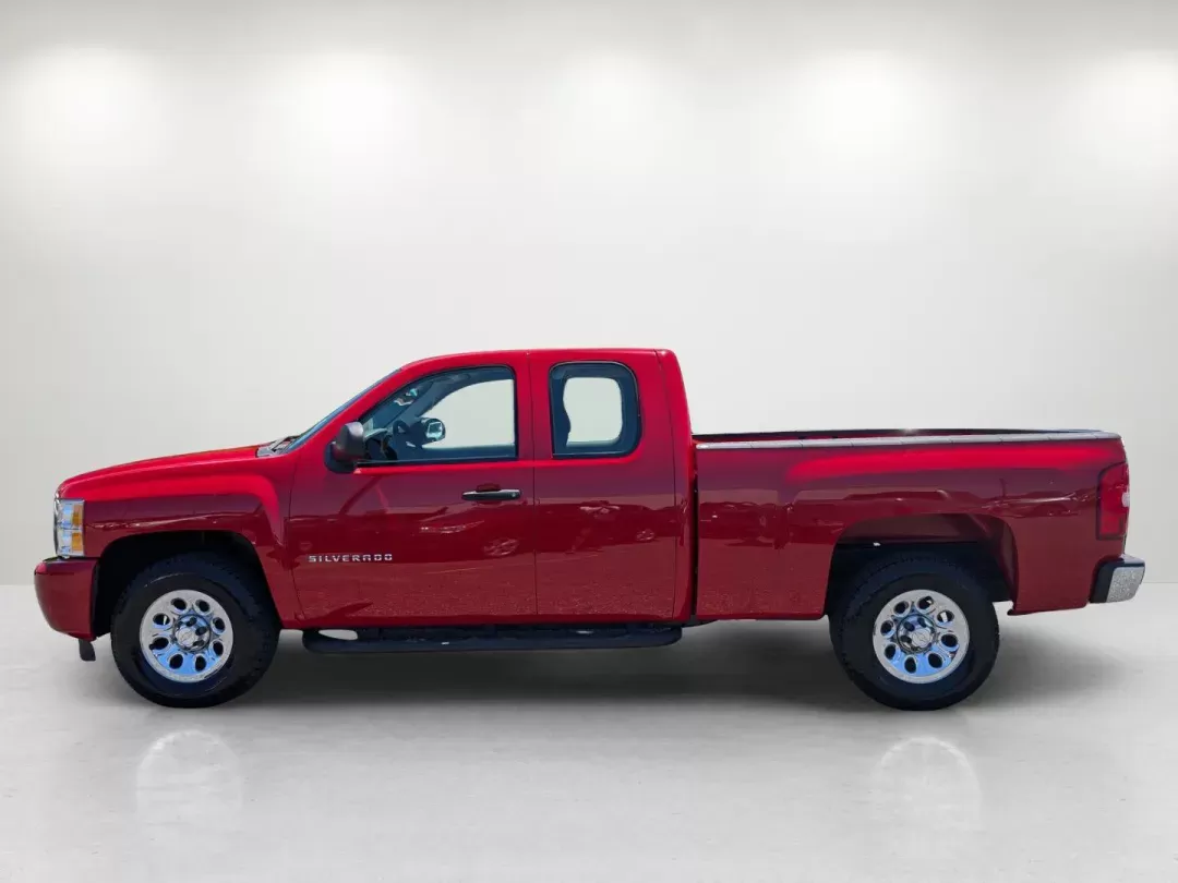 2010 /Dark Titanium Chevrolet Silverado 1500 Work Truck (1GCSCPEXXAZ) with an Gas V6 4.3L/262 engine, 4-Speed Automatic w/OD transmission, located at 3959 U.S. 80 W, Phenix City, AL, 36870, (334) 297-4885, 32.469296, -85.135185 - 2010 Chevrolet Silverado 1500 Work Truck - Photo#7