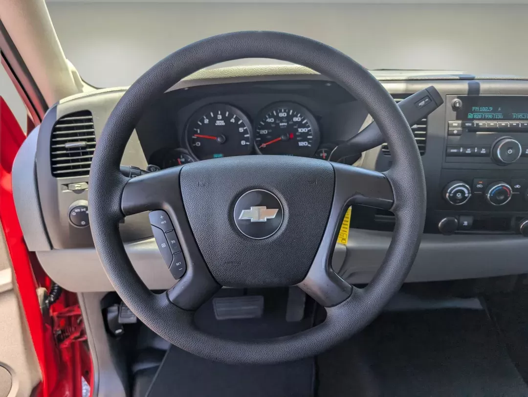 2010 /Dark Titanium Chevrolet Silverado 1500 Work Truck (1GCSCPEXXAZ) with an Gas V6 4.3L/262 engine, 4-Speed Automatic w/OD transmission, located at 3959 U.S. 80 W, Phenix City, AL, 36870, (334) 297-4885, 32.469296, -85.135185 - 2010 Chevrolet Silverado 1500 Work Truck - Photo#16