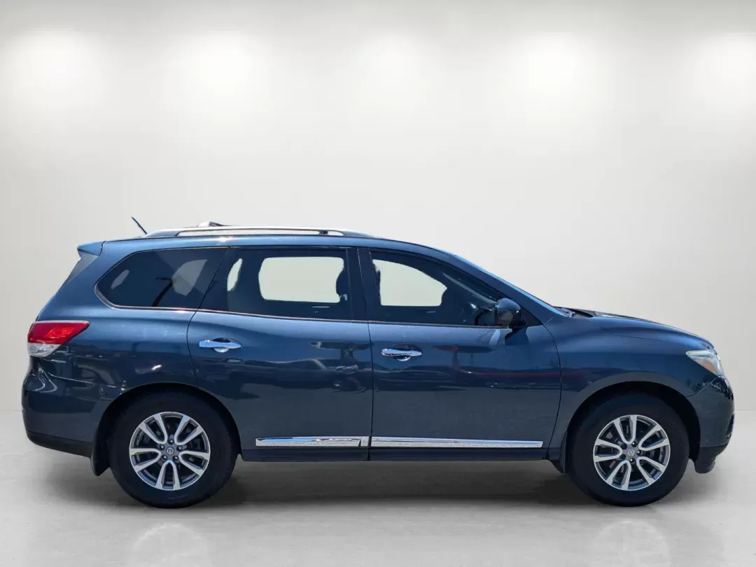 2015 /Charcoal Nissan Pathfinder SL (5N1AR2MM3FC) with an Regular Unleaded V-6 3.5 L/213 engine, 1-Speed CVT w/OD transmission, located at 5115 14th Ave., Columbus, GA, 31904, (706) 323-0345, 32.511494, -84.971046 - 2015 Nissan Pathfinder SL - Photo#3