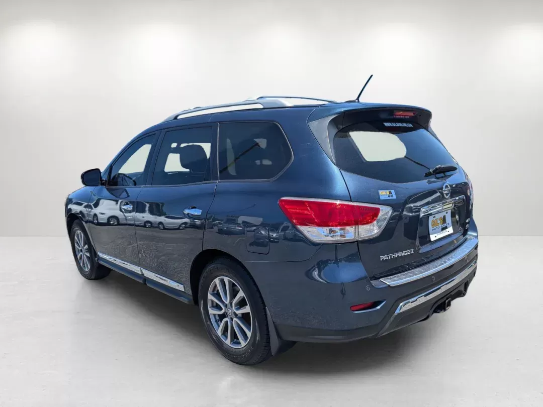 2015 /Charcoal Nissan Pathfinder SL (5N1AR2MM3FC) with an Regular Unleaded V-6 3.5 L/213 engine, 1-Speed CVT w/OD transmission, located at 5115 14th Ave., Columbus, GA, 31904, (706) 323-0345, 32.511494, -84.971046 - 2015 Nissan Pathfinder SL - Photo#6