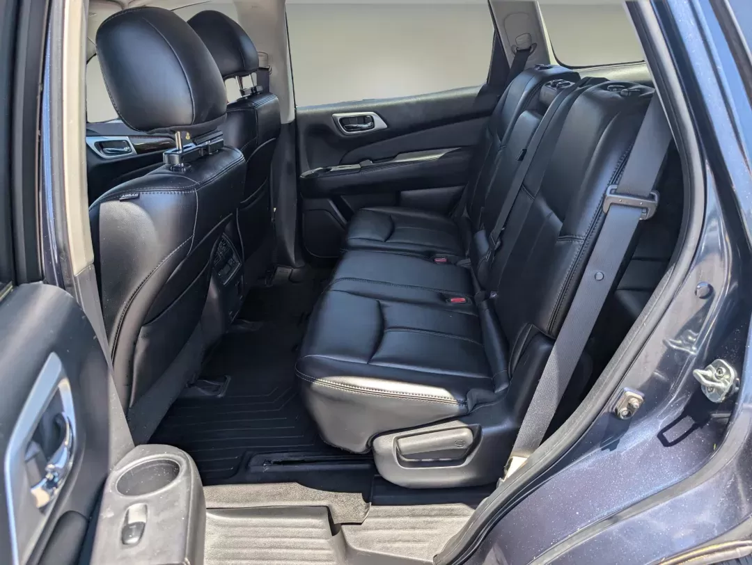 2015 /Charcoal Nissan Pathfinder SL (5N1AR2MM3FC) with an Regular Unleaded V-6 3.5 L/213 engine, 1-Speed CVT w/OD transmission, located at 5115 14th Ave., Columbus, GA, 31904, (706) 323-0345, 32.511494, -84.971046 - 2015 Nissan Pathfinder SL - Photo#10