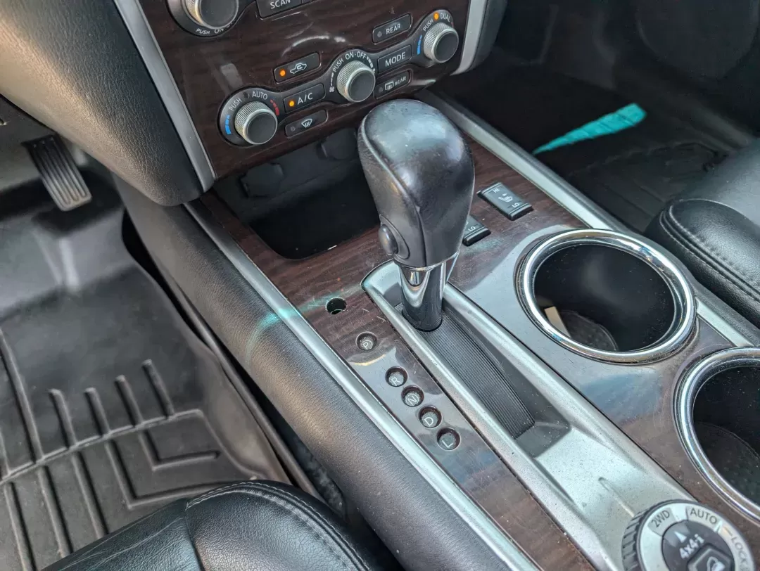 2015 /Charcoal Nissan Pathfinder SL (5N1AR2MM3FC) with an Regular Unleaded V-6 3.5 L/213 engine, 1-Speed CVT w/OD transmission, located at 5115 14th Ave., Columbus, GA, 31904, (706) 323-0345, 32.511494, -84.971046 - 2015 Nissan Pathfinder SL - Photo#14