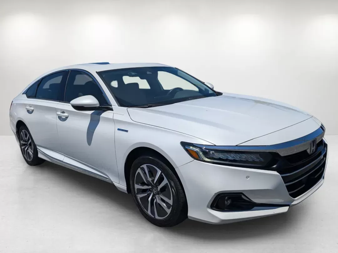 2021 Honda Accord Hybrid EX-L (1HGCV3F54MA) with an Gas/Electric I-4 2.0 L/122 engine, 1-Speed CVT w/OD transmission, located at 3959 U.S. 80 W, Phenix City, AL, 36870, (334) 297-4885, 32.469296, -85.135185 - 2021 Honda Accord Hybrid EX-L - Photo#2