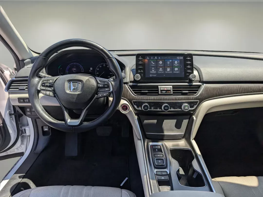 2021 Honda Accord Hybrid EX-L (1HGCV3F54MA) with an Gas/Electric I-4 2.0 L/122 engine, 1-Speed CVT w/OD transmission, located at 3959 U.S. 80 W, Phenix City, AL, 36870, (334) 297-4885, 32.469296, -85.135185 - 2021 Honda Accord Hybrid EX-L - Photo#11