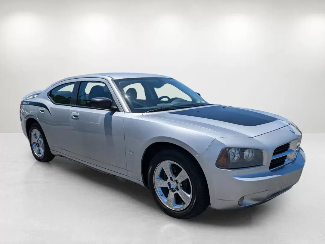 2009 /Dark Slate Gray Dodge Charger SXT (2B3KA33V09H) with an HO Gas V6 3.5L/215 engine, 4-Speed Automatic transmission, located at 7000 Northlake Connector, Columbus, GA, 31904, (706) 987-8085, 32.524975, -84.978134 - 2009 Dodge Charger SXT - Photo#2