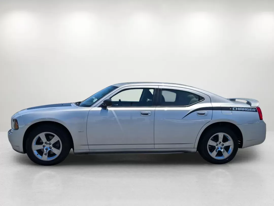 2009 /Dark Slate Gray Dodge Charger SXT (2B3KA33V09H) with an HO Gas V6 3.5L/215 engine, 4-Speed Automatic transmission, located at 7000 Northlake Connector, Columbus, GA, 31904, (706) 987-8085, 32.524975, -84.978134 - 2009 Dodge Charger SXT - Photo#7
