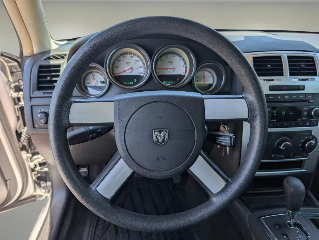 2009 /Dark Slate Gray Dodge Charger SXT (2B3KA33V09H) with an HO Gas V6 3.5L/215 engine, 4-Speed Automatic transmission, located at 7000 Northlake Connector, Columbus, GA, 31904, (706) 987-8085, 32.524975, -84.978134 - 2009 Dodge Charger SXT - Photo#15