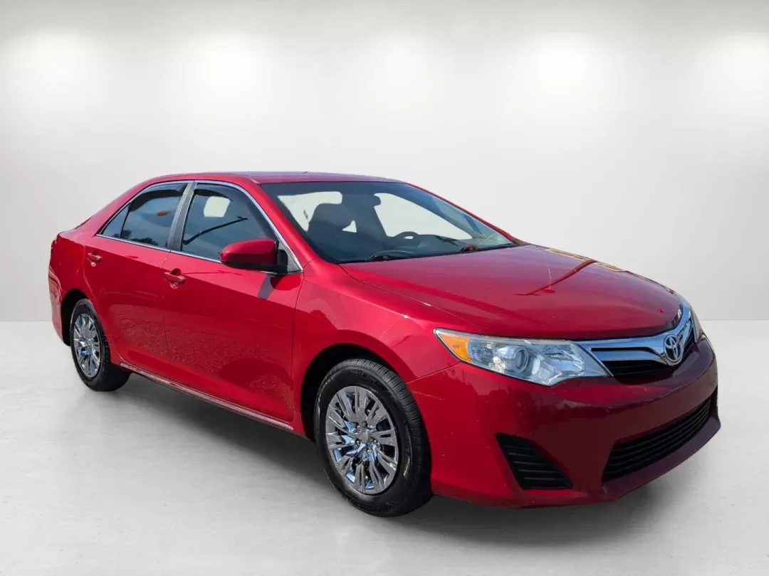 2013 Toyota Camry LE (4T1BF1FK9DU) with an Gas I4 2.5L/152 engine, 6-Speed Automatic w/Manual Shift transmission, located at 3959 U.S. 80 W, Phenix City, AL, 36870, (334) 297-4885, 32.469296, -85.135185 - 2013 Toyota Camry LE - Photo#2