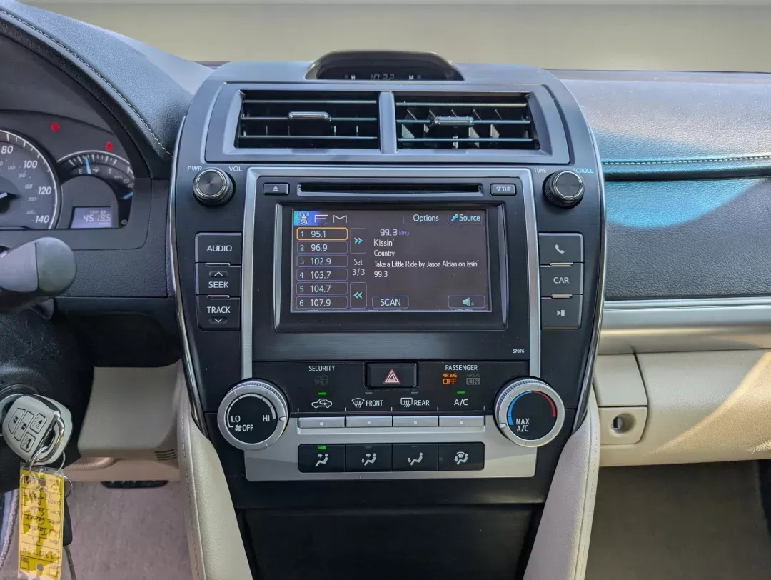 2013 Toyota Camry LE (4T1BF1FK9DU) with an Gas I4 2.5L/152 engine, 6-Speed Automatic w/Manual Shift transmission, located at 3959 U.S. 80 W, Phenix City, AL, 36870, (334) 297-4885, 32.469296, -85.135185 - 2013 Toyota Camry LE - Photo#14