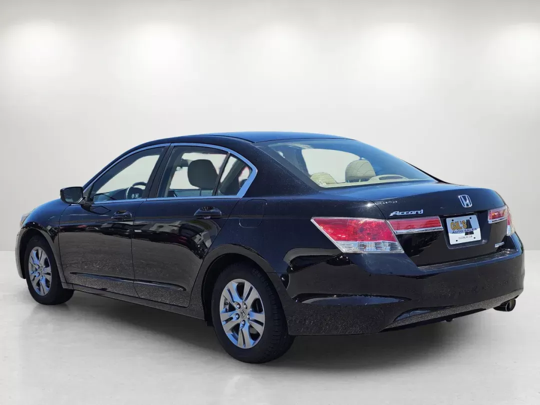 2012 /Ivory Honda Accord Sdn SE (1HGCP2F66CA) with an Gas I4 2.4L/144 engine, 5-Speed Automatic transmission, located at 521 Old Farm Lane Rd, Prattville, AL, 36066, (334) 325-1505, 32.482460, -86.416367 - 2012 Honda Accord Sdn SE - Photo#6