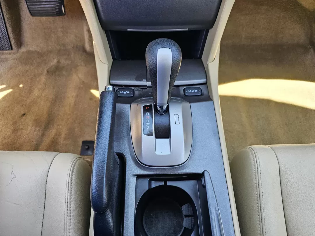 2012 /Ivory Honda Accord Sdn SE (1HGCP2F66CA) with an Gas I4 2.4L/144 engine, 5-Speed Automatic transmission, located at 521 Old Farm Lane Rd, Prattville, AL, 36066, (334) 325-1505, 32.482460, -86.416367 - 2012 Honda Accord Sdn SE - Photo#13