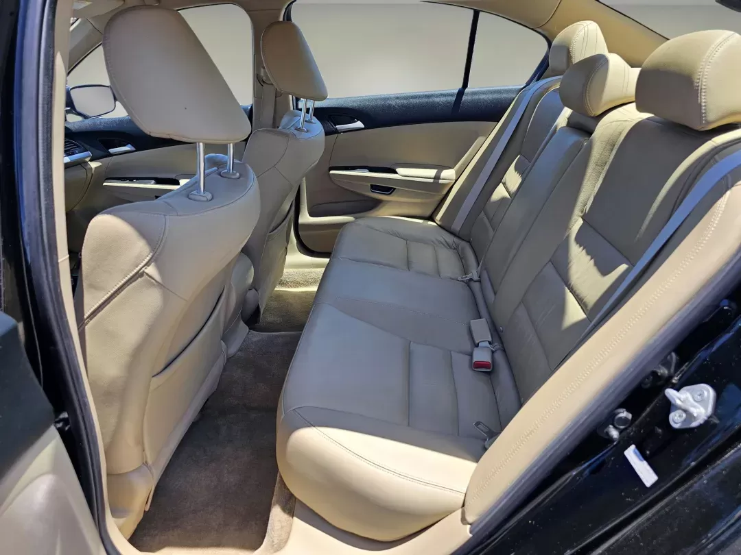 2012 /Ivory Honda Accord Sdn SE (1HGCP2F66CA) with an Gas I4 2.4L/144 engine, 5-Speed Automatic transmission, located at 521 Old Farm Lane Rd, Prattville, AL, 36066, (334) 325-1505, 32.482460, -86.416367 - 2012 Honda Accord Sdn SE - Photo#14