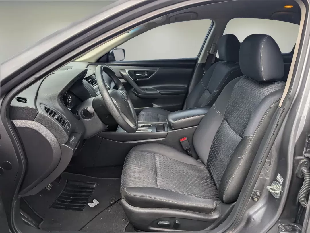 2017 /Charcoal Nissan Altima 2.5 S (1N4AL3AP0HN) with an Regular Unleaded I-4 2.5 L/152 engine, 1-Speed CVT w/OD transmission, located at 804 22nd Ave, Phenix City, AL, 36870, (334) 297-1860, 32.484749, -85.024475 - 2017 Nissan Altima 2.5 S - Photo#9