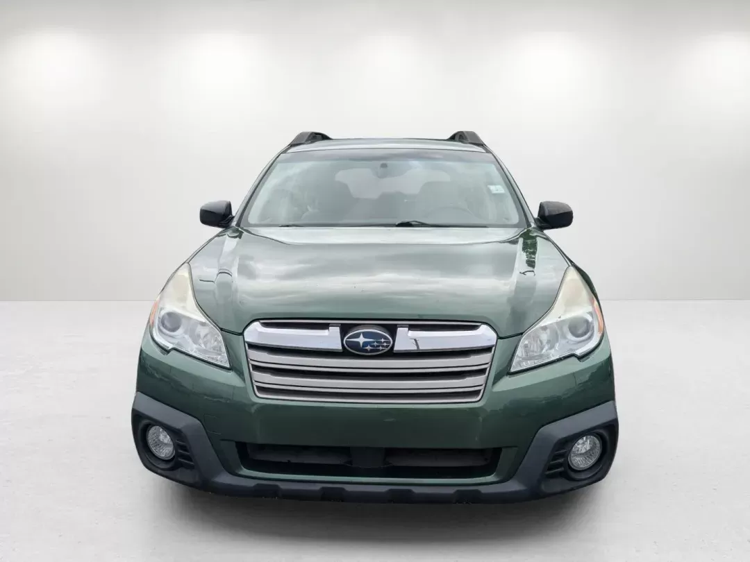 2014 /Ivory Subaru Outback 2.5i (4S4BRCAC4E3) with an Regular Unleaded H-4 2.5 L/152 engine, 6-Speed CVT w/OD transmission, located at 3959 U.S. 80 W, Phenix City, AL, 36870, (334) 297-4885, 32.469296, -85.135185 - 2014 Subaru Outback 2.5i - Photo#2