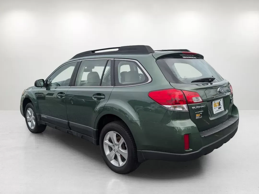 2014 /Ivory Subaru Outback 2.5i (4S4BRCAC4E3) with an Regular Unleaded H-4 2.5 L/152 engine, 6-Speed CVT w/OD transmission, located at 3959 U.S. 80 W, Phenix City, AL, 36870, (334) 297-4885, 32.469296, -85.135185 - 2014 Subaru Outback 2.5i - Photo#7